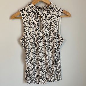 WHBM sleeveless button top S